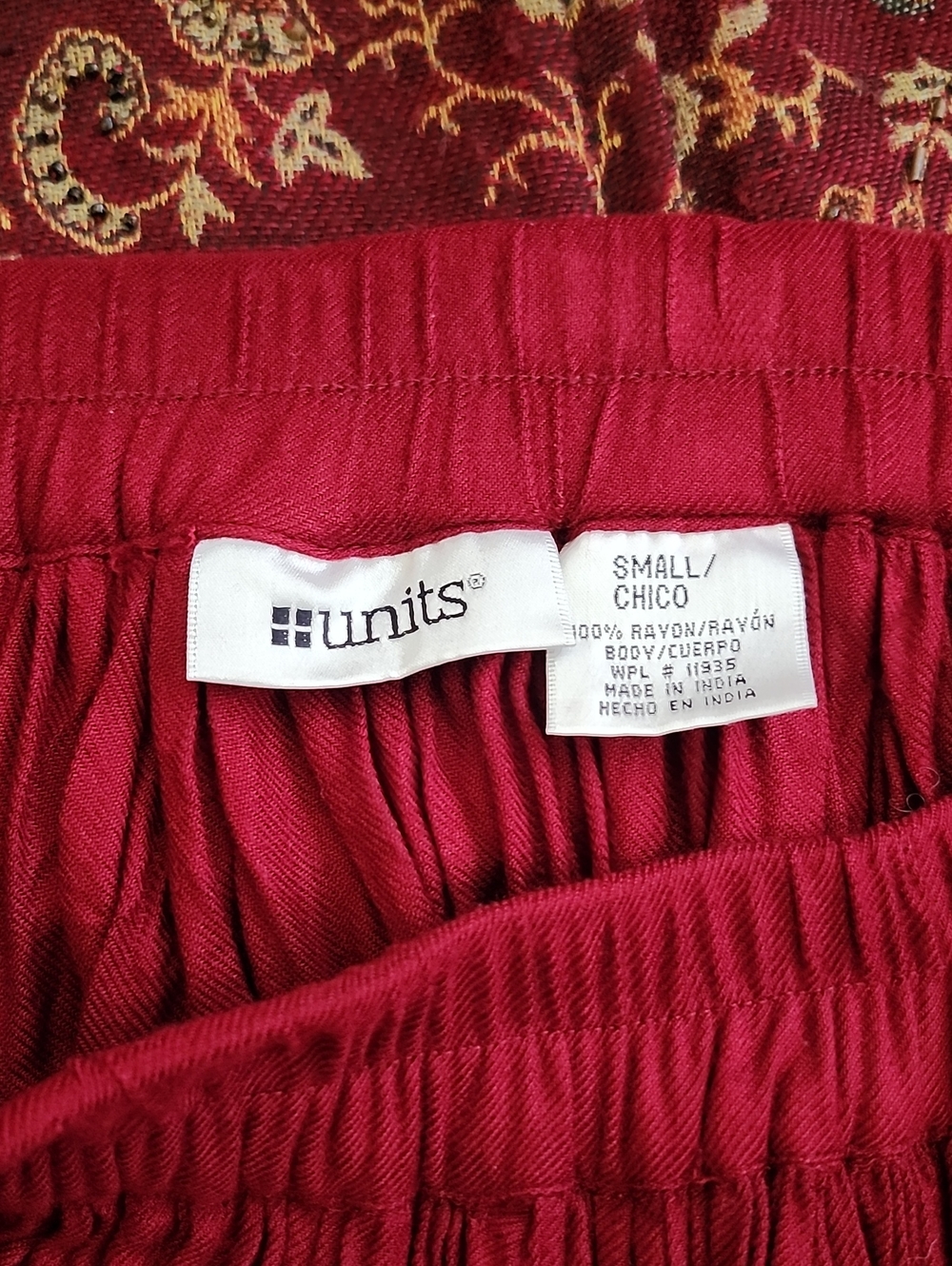 Suit - Picture 7 of 10